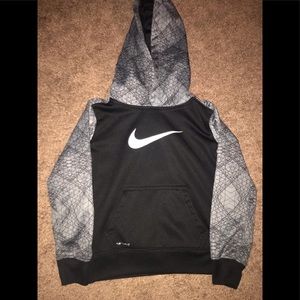 Nike hoodie size 4T. Black & grey, warm and cozy!